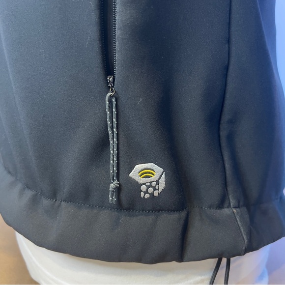 Mountain hardware jacket in preloved condition - Picture 7 of 15